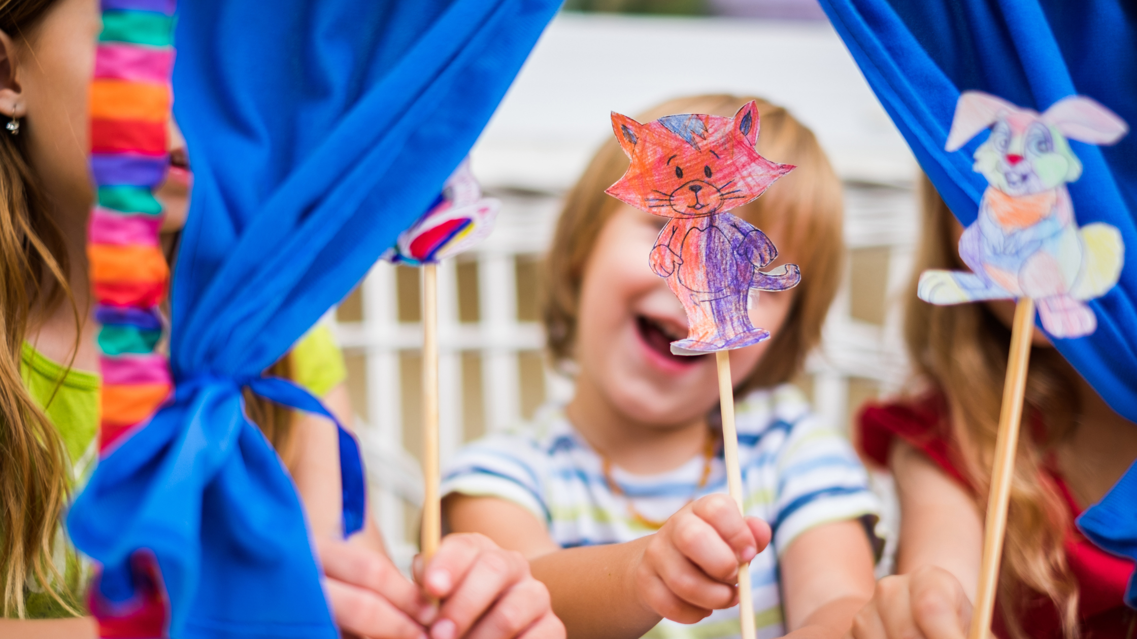 kids-storytelling-with-puppet